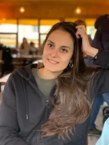 María García - acompañante de Mayrit